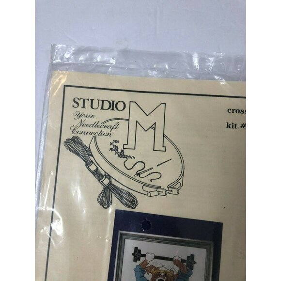 Vintage Studio M Needlecraft Cross Stitch BullDog - Picture 4 of 5